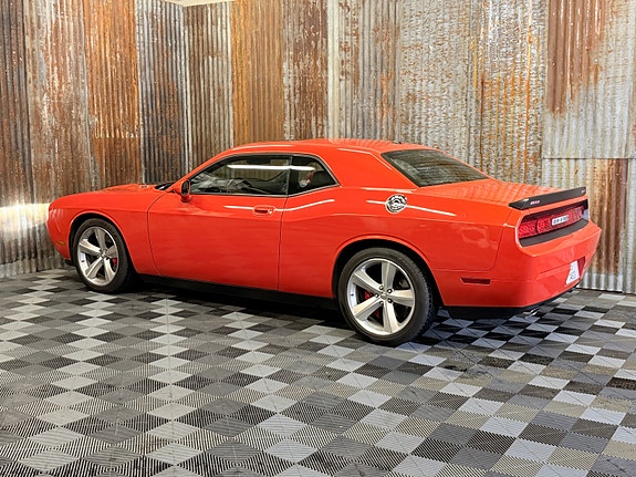 Dodge Challenger 9 of 30