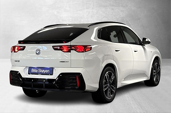 BMW iX2 4 of 13