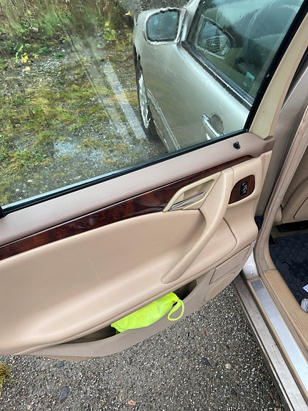 Mercedes-Benz E280 14 of 16