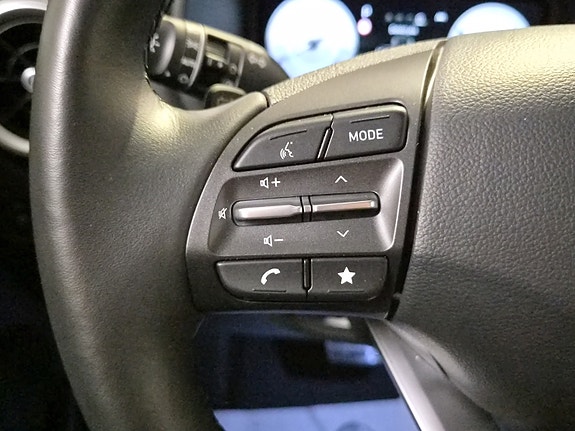 Hyundai Kona 17 of 25