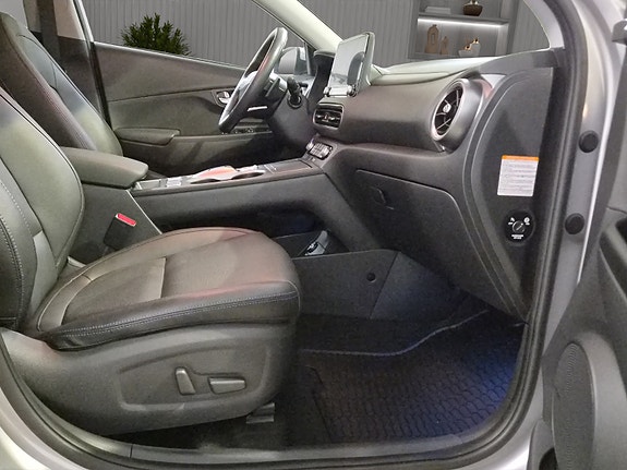 Hyundai Kona 13 of 25