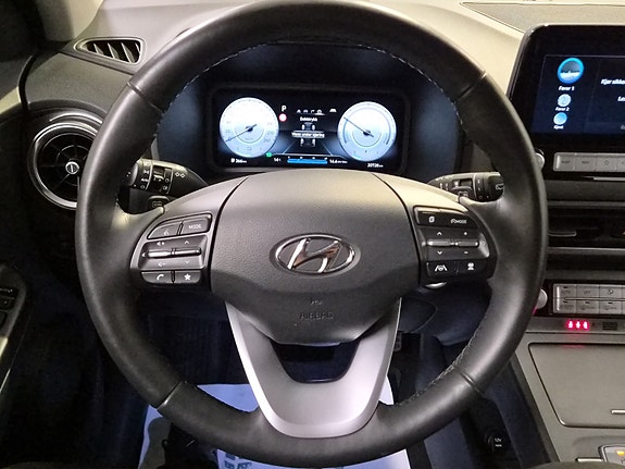 Hyundai Kona 16 of 25