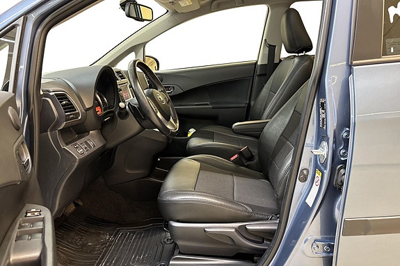 Toyota Verso-S 14 of 22