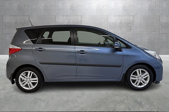 Toyota Verso-S 6 of 22