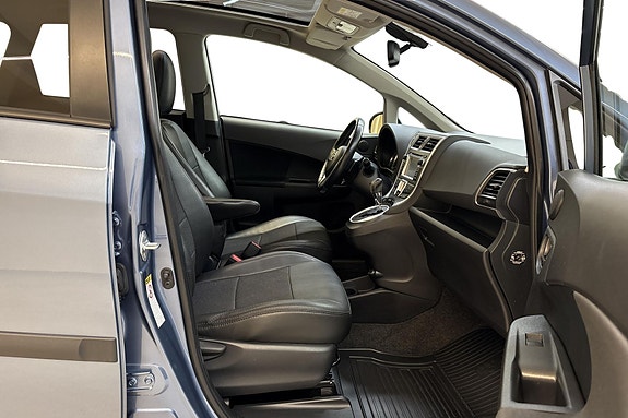 Toyota Verso-S 15 of 22