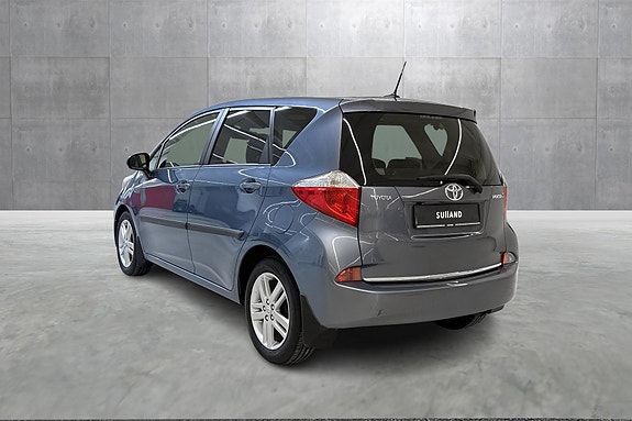 Toyota Verso-S 3 of 22