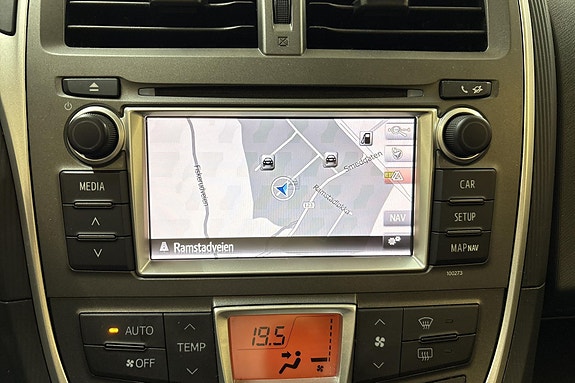 Toyota Verso-S 12 of 22