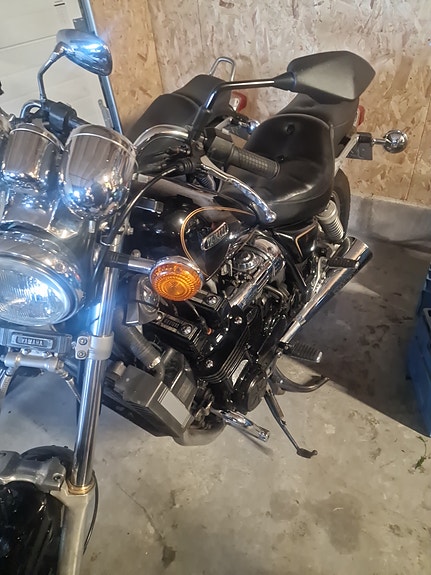 Yamaha Maxim X 7 of 8