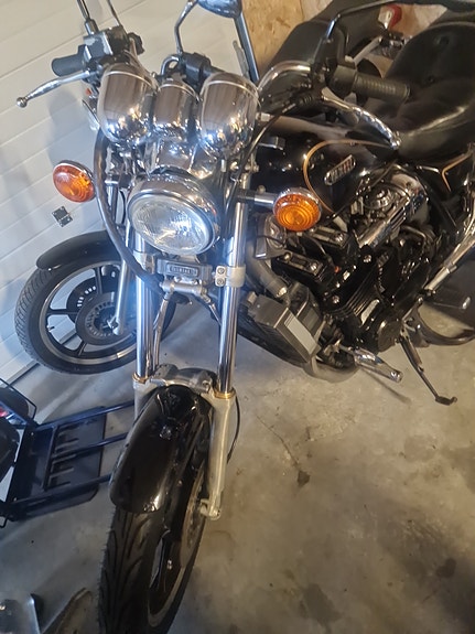 Yamaha Maxim X 2 of 8