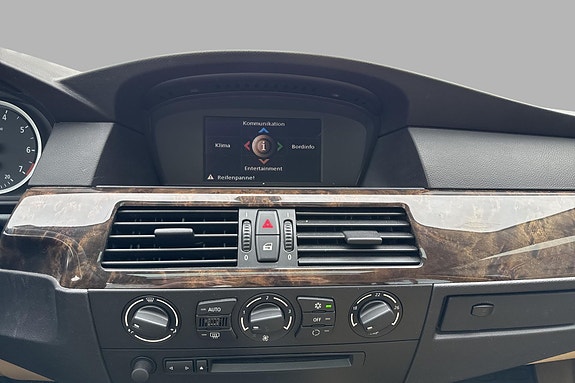 BMW 525i 15 of 22
