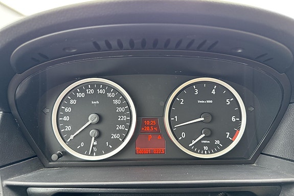 BMW 525i 14 of 22