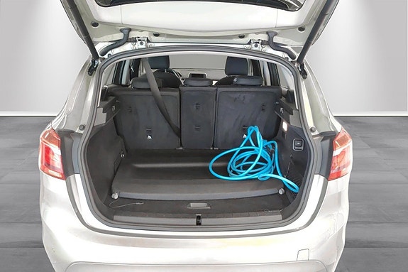 BMW 225xe 5 of 25
