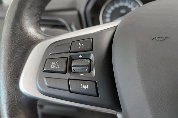 BMW 225xe 16 of 25