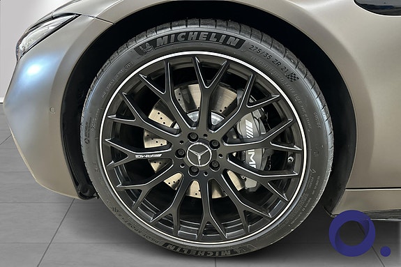 Mercedes-Benz SL43 10 of 18