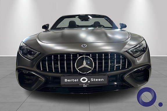 Mercedes-Benz SL43 9 of 18