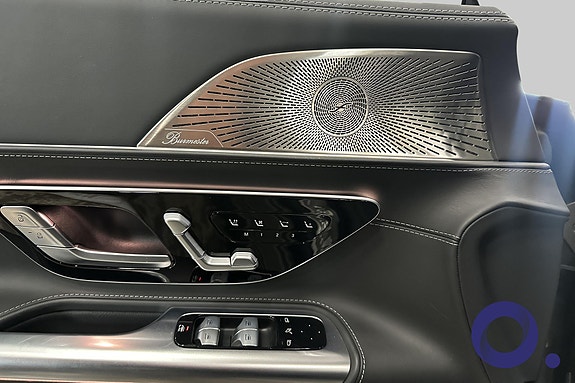 Mercedes-Benz SL43 13 of 18