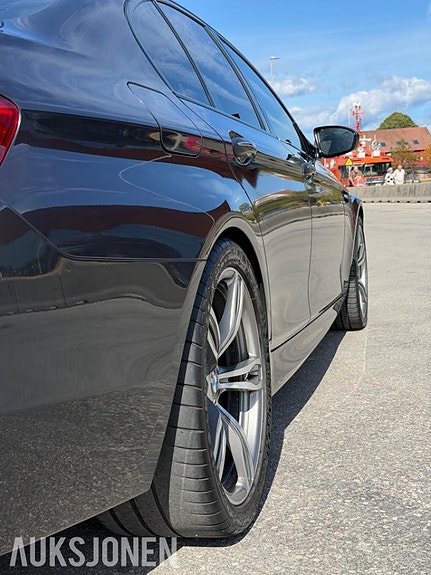 BMW M5 17 of 30