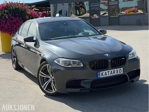 BMW M5 3 of 30
