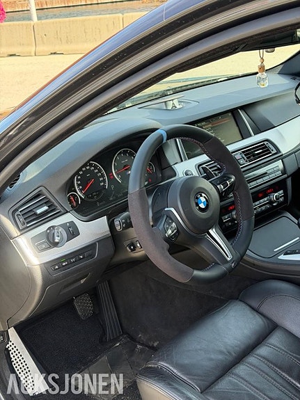BMW M5 23 of 30