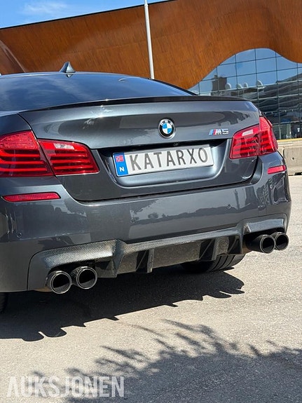 BMW M5 9 of 30