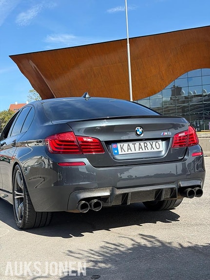 BMW M5 10 of 30