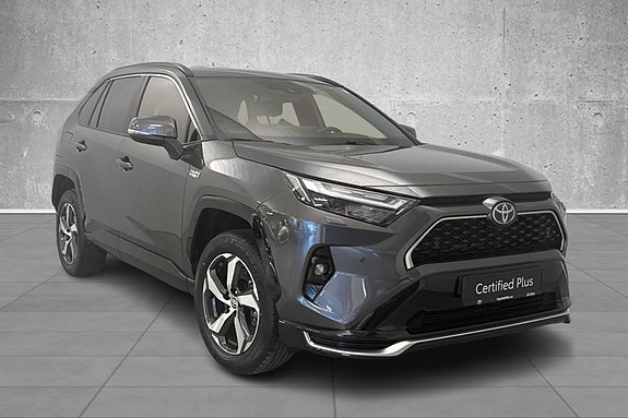 Toyota RAV4 7 of 22