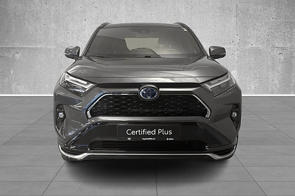 Toyota RAV4 8 of 22