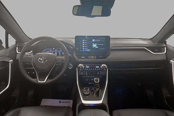 Toyota RAV4 10 of 22