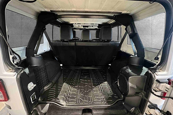 Jeep Wrangler 24 of 24