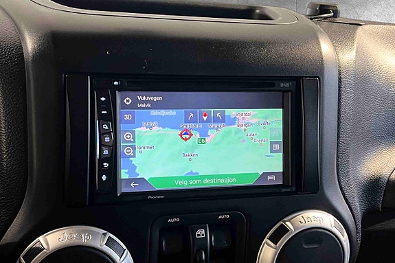 Jeep Wrangler 19 of 24