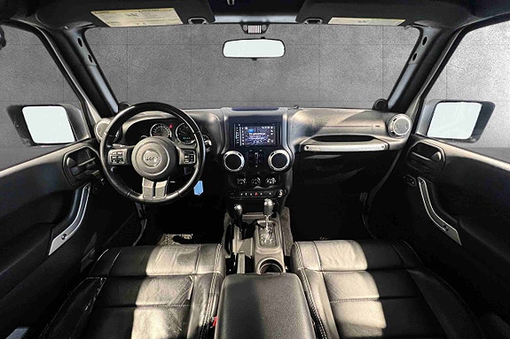 Jeep Wrangler 14 of 24