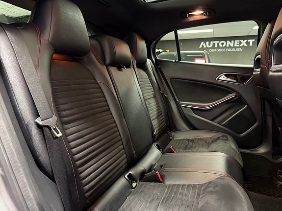Mercedes-Benz GLA200 20 of 30