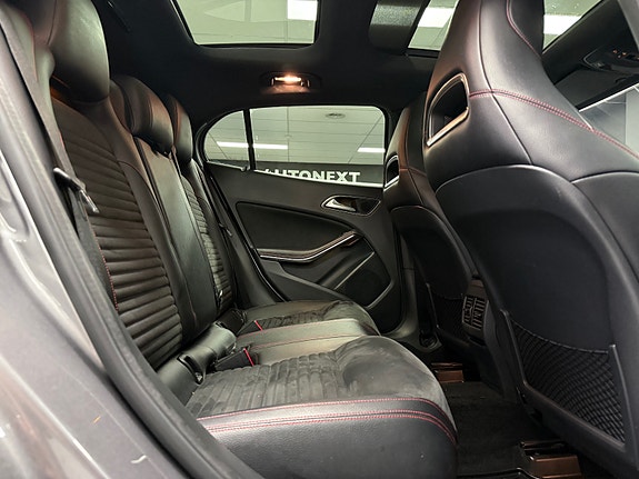 Mercedes-Benz GLA200 19 of 30
