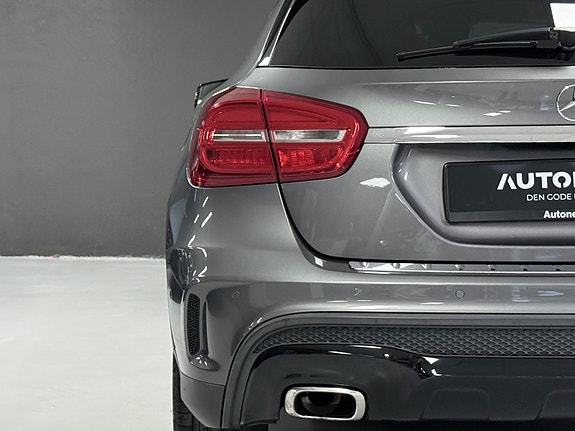 Mercedes-Benz GLA200 10 of 30