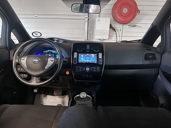 Nissan Leaf 13 of 30