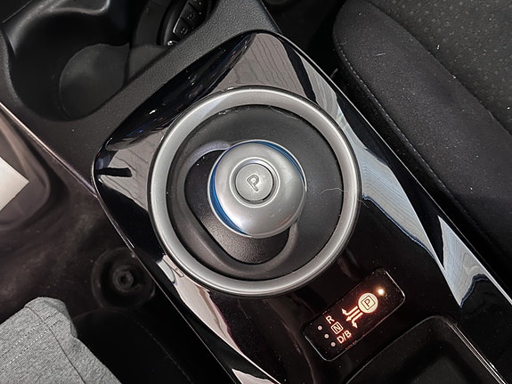 Nissan Leaf 16 of 30