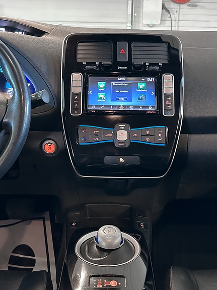 Nissan Leaf 15 of 30