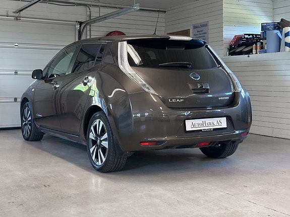 Nissan Leaf 3 of 30