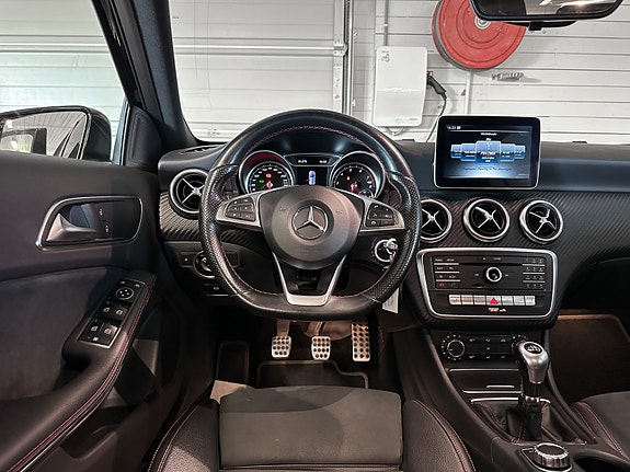 Mercedes-Benz A180 14 of 30