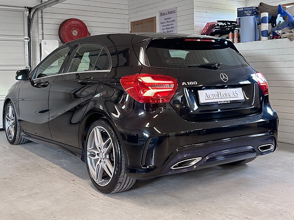 Mercedes-Benz A180 3 of 30