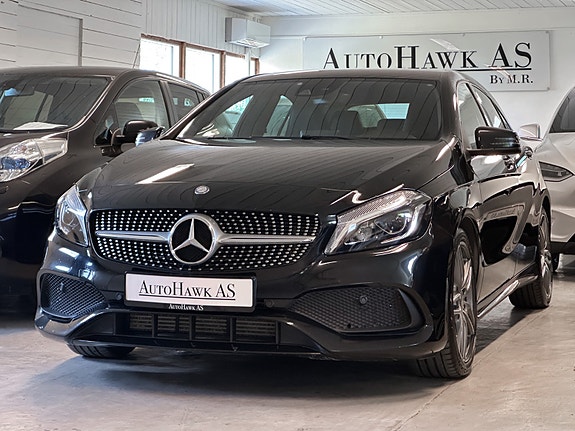 Mercedes-Benz A180 2 of 30