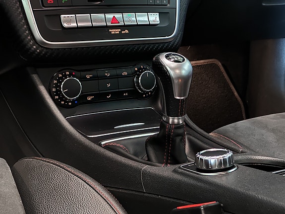 Mercedes-Benz A180 16 of 30