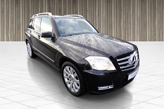 Mercedes-Benz GLK220 11 of 30