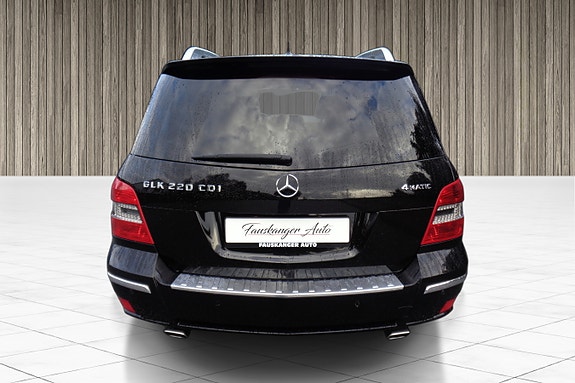 Mercedes-Benz GLK220 4 of 30