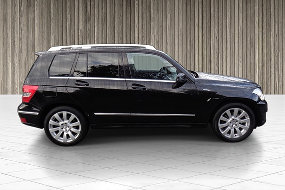 Mercedes-Benz GLK220 10 of 30