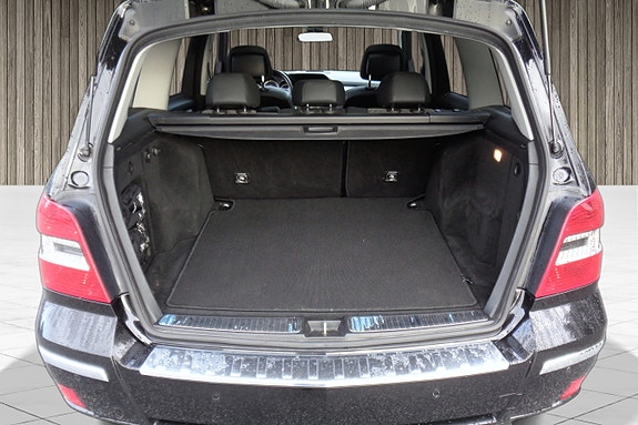 Mercedes-Benz GLK220 23 of 30