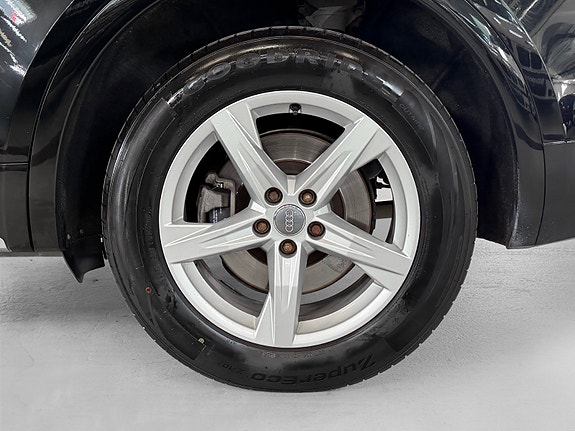 Audi Q5 7 of 30