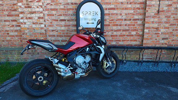 MV Agusta Brutale 800 5 of 14