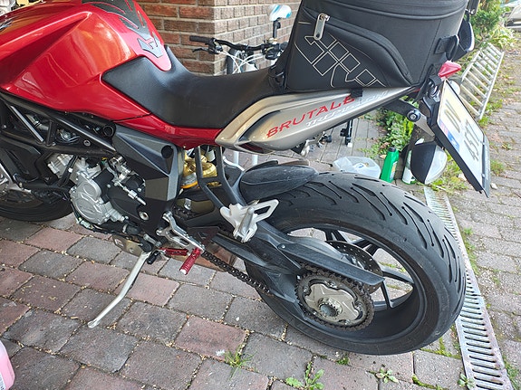 MV Agusta Brutale 800 13 of 14