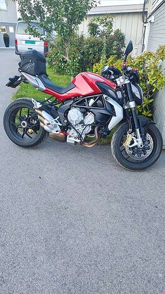 MV Agusta Brutale 800 3 of 14